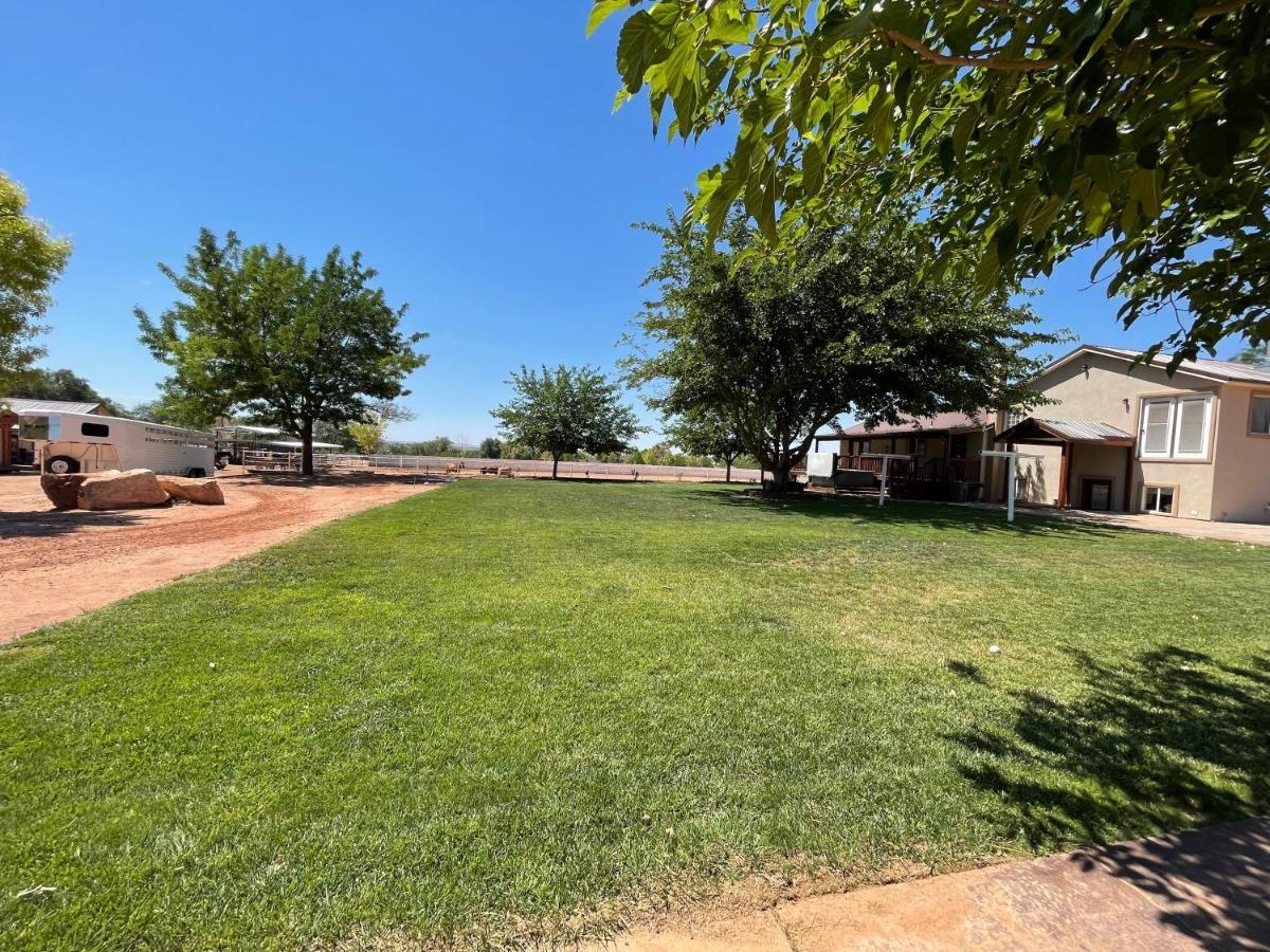 Zion'S Blue Sage Bed & Breakfast Hildale Екстер'єр фото