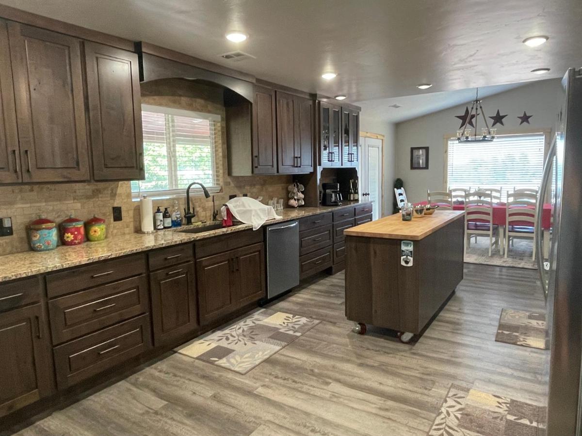 Zion'S Blue Sage Bed & Breakfast Hildale Екстер'єр фото