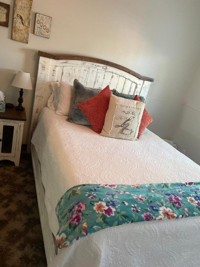 Zion'S Blue Sage Bed & Breakfast Hildale Екстер'єр фото